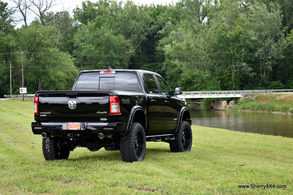 lifted 4x4 truck