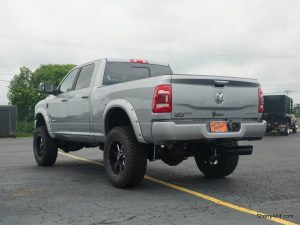 benefits-of-used-custom-lifted-trucks