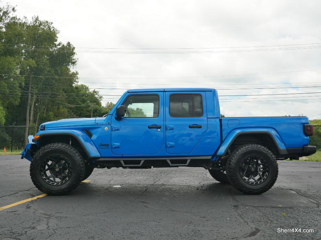 Lifted 2022 Jeep Gladiator Rocky Ridge Trucks K2 30692T Sherry 4x4