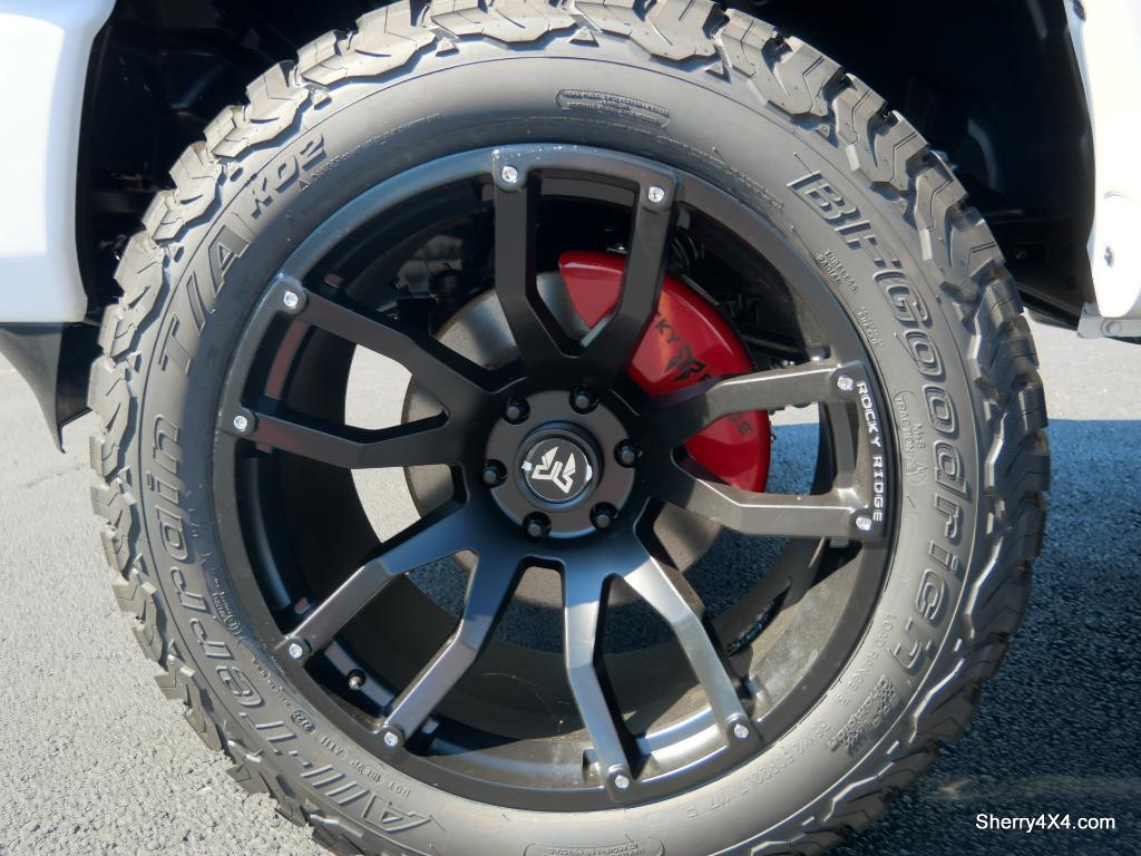 Lifted 2022 Ram 1500 Rocky Ridge Trucks K2 30687T Sherry 4x4