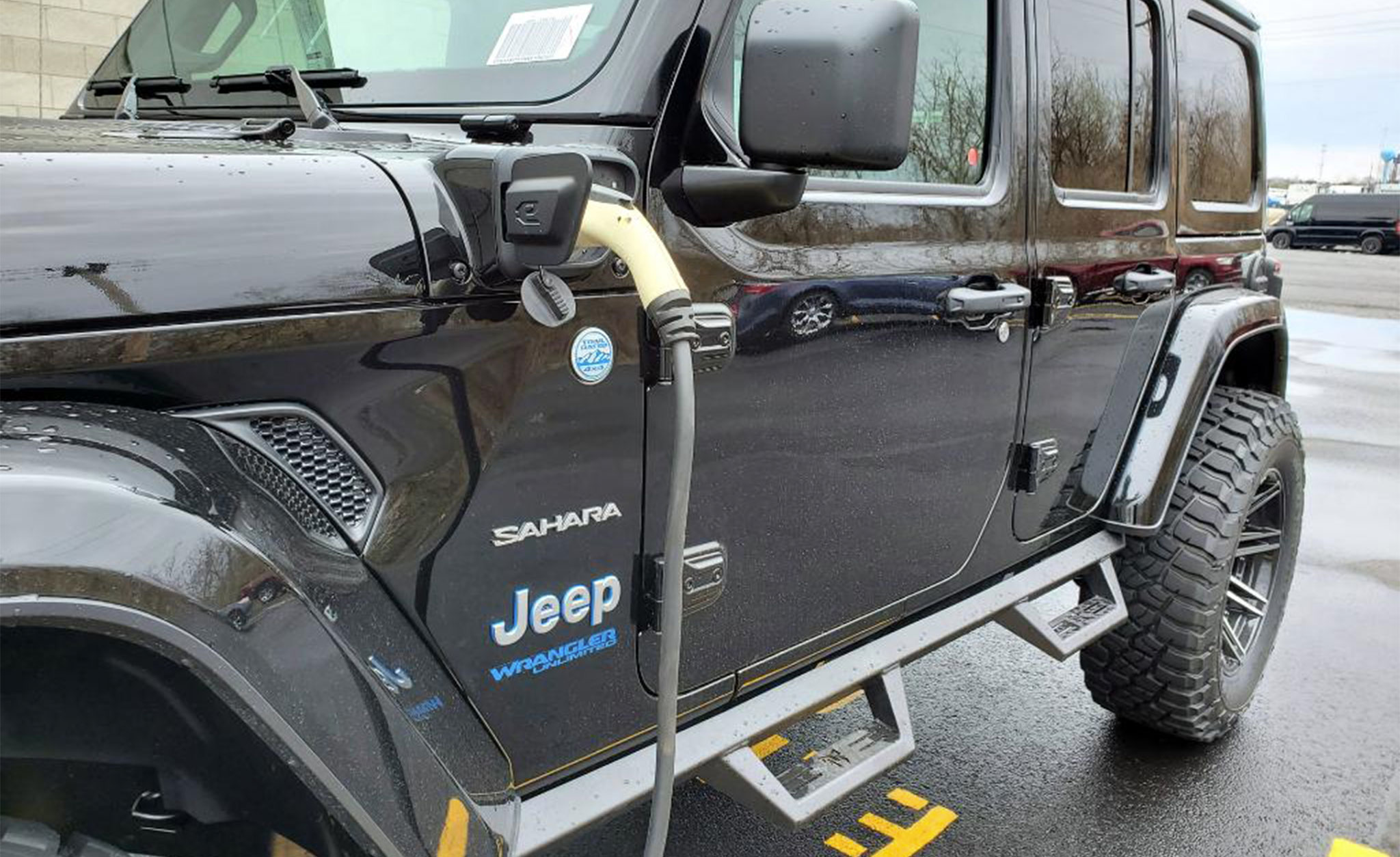 hybrid-lifted-jeep
